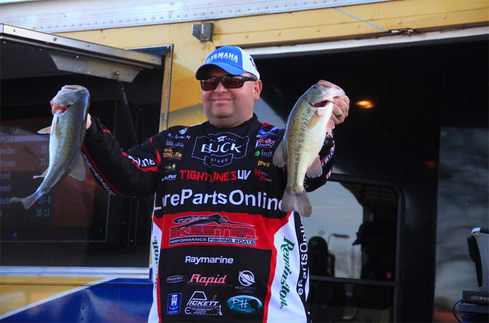 Crankbait vs. Jerkbait with Bill Lowen